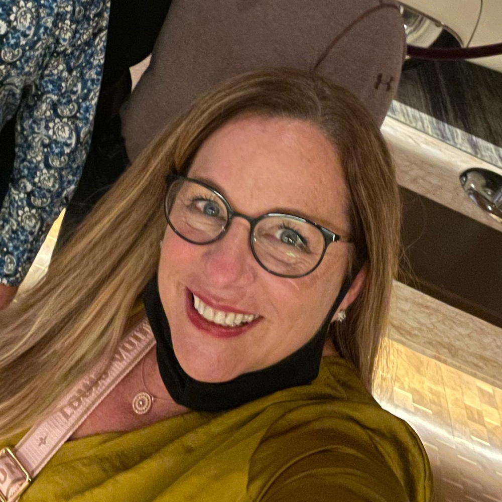 Meet your Posher, Gina